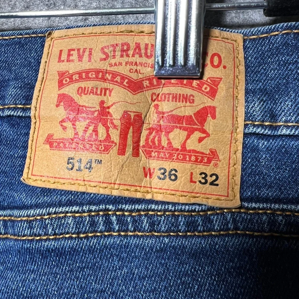 Levis 514 Straight Fit Mens Jeans Blue Denim 36x32 Distressed Stretch
